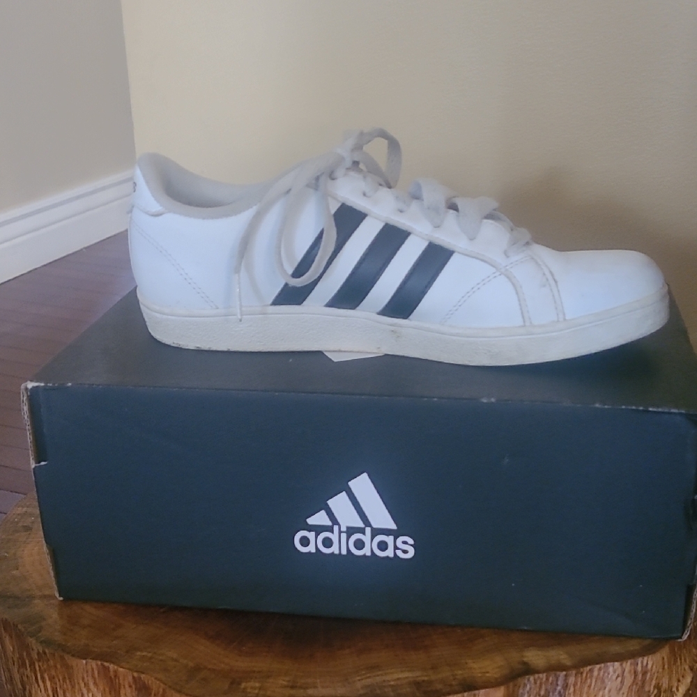 Adidas Big Kids  White Sneakers with Black Stripes. Good Condition